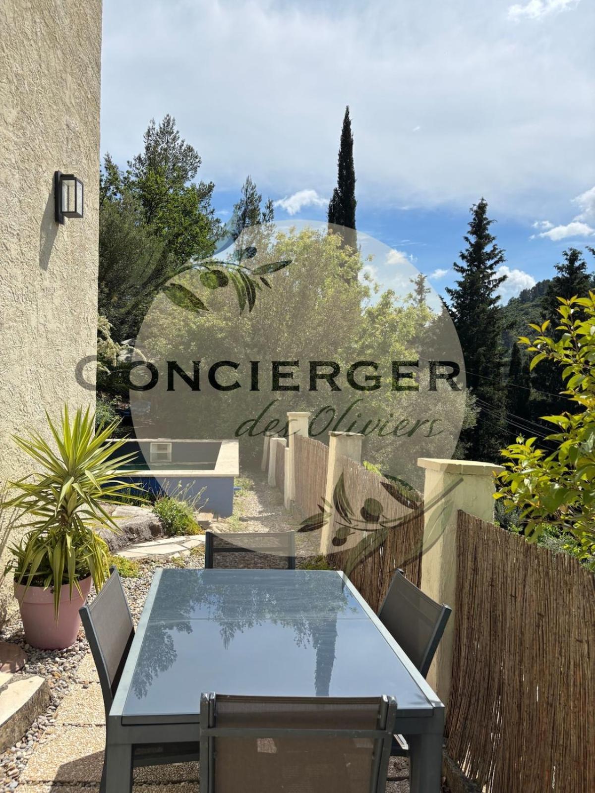 Villa Avec Piscine Belgentier ภายนอก รูปภาพ