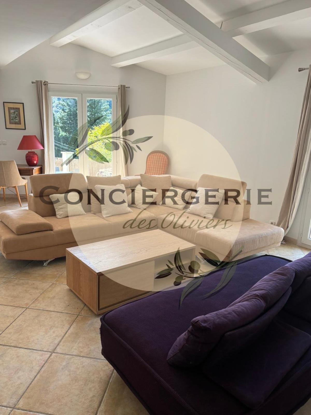 Villa Avec Piscine Belgentier ภายนอก รูปภาพ